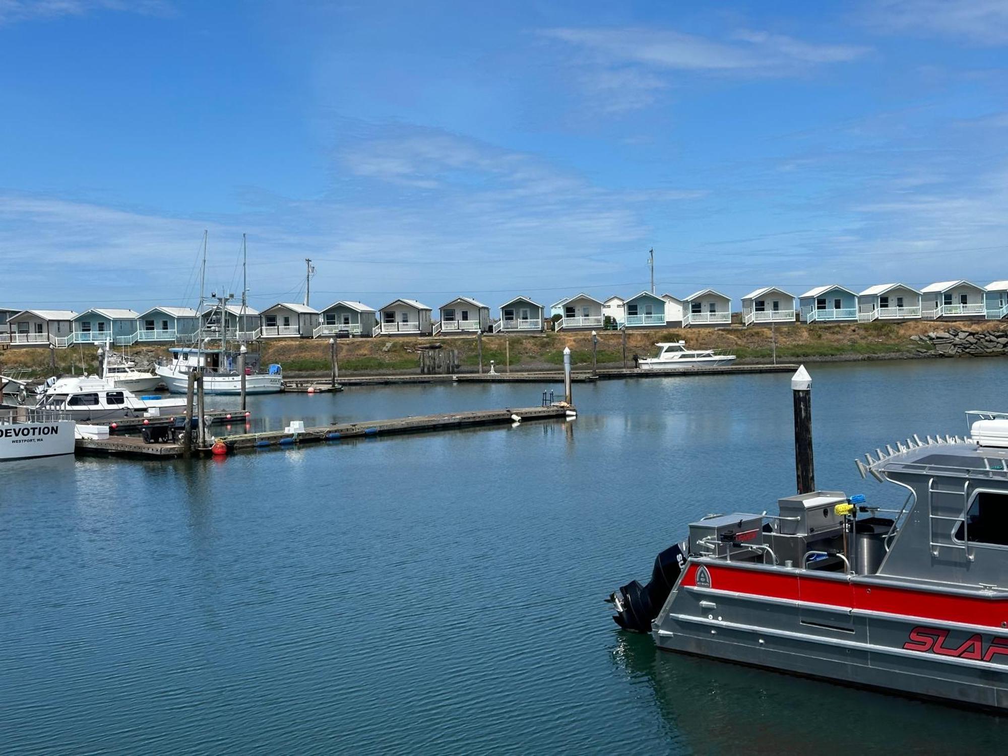 Westport Marina Cottages Buitenkant foto